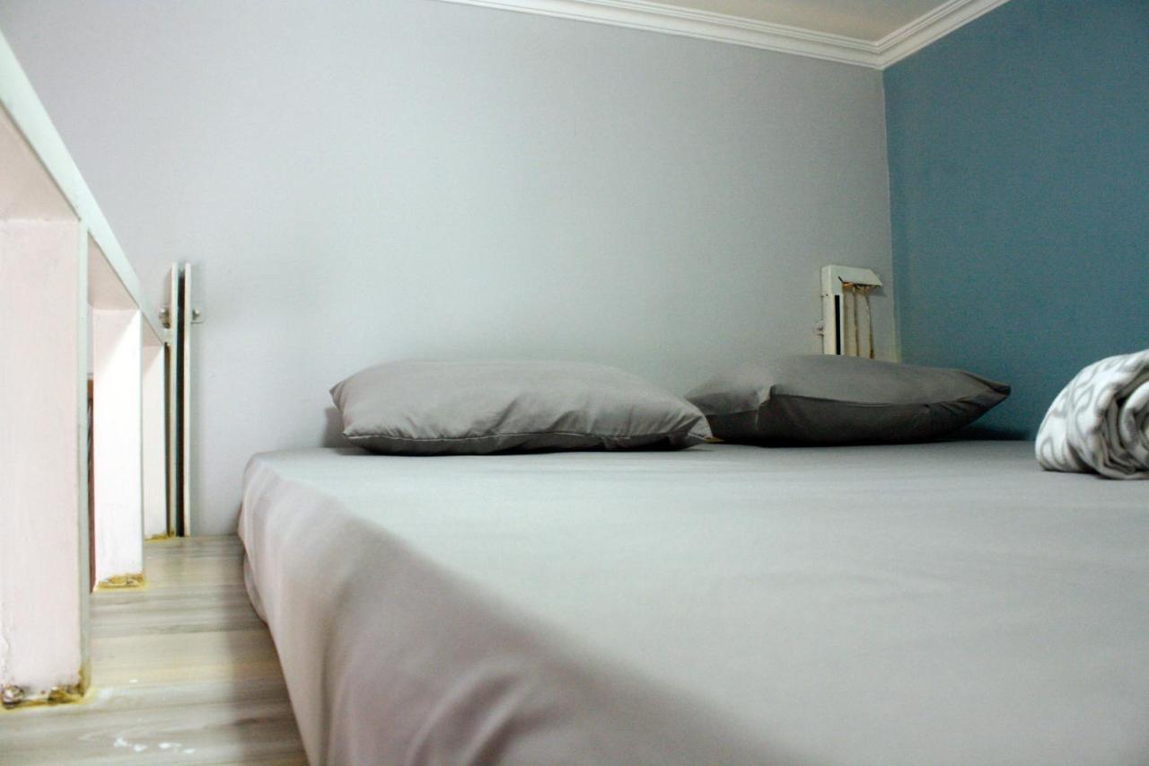 The Attic Bed & Breakfast Bandung Exterior foto